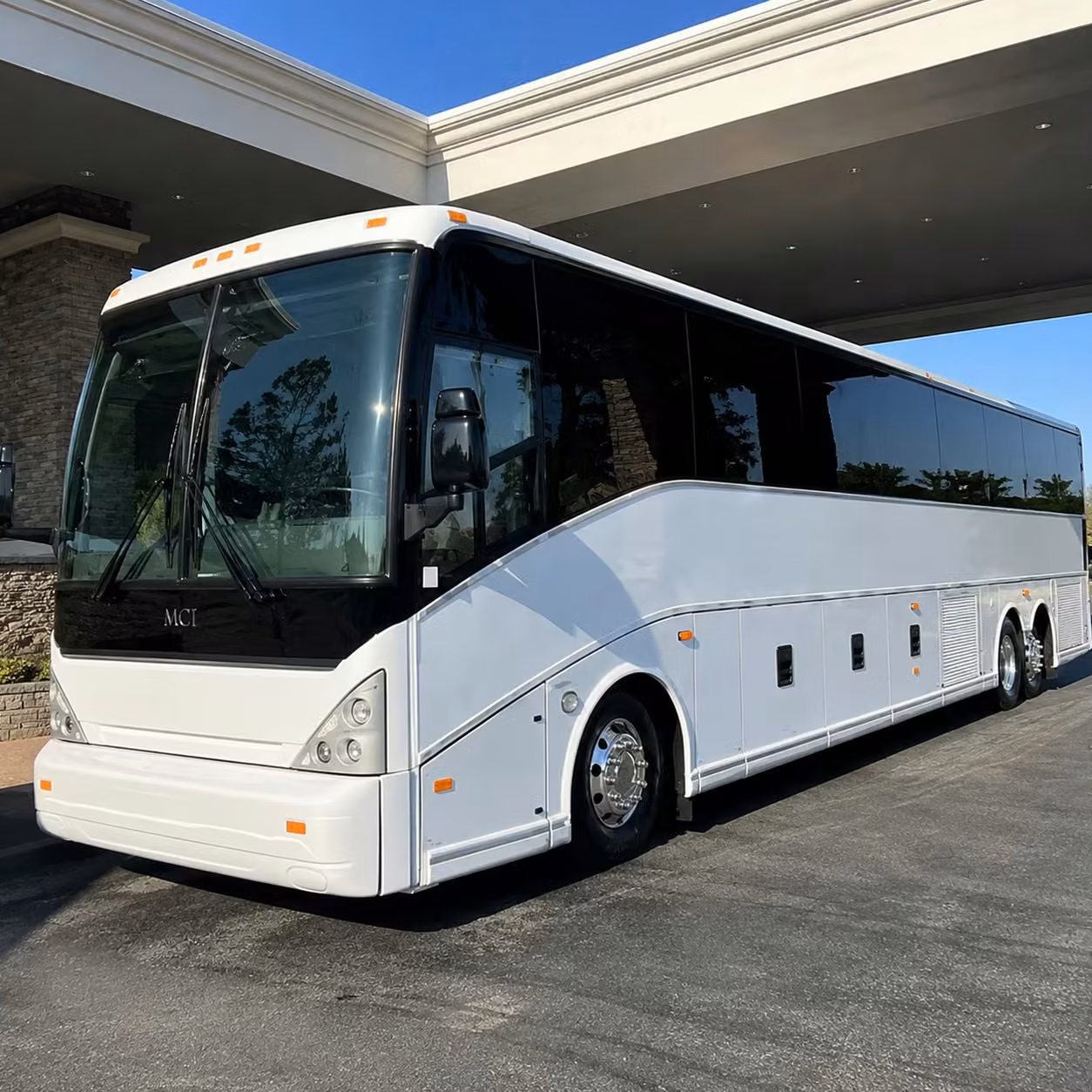 find the right airport shuttle bus for your reading pennsylvania group right here