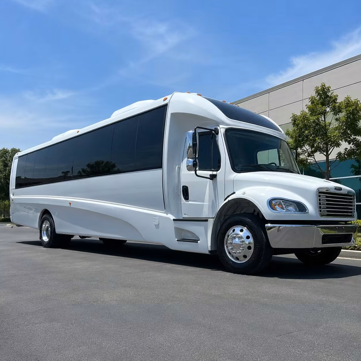reading 25 passenger minibus rental